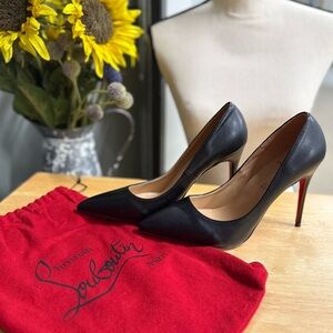 Christian Louboutin classic Black Heels Red bottoms size 39 / 9